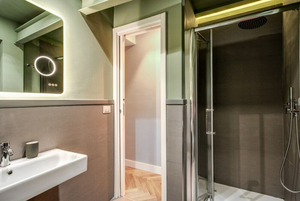 Фото Trevi Fountain Superior 3 bdr apartment