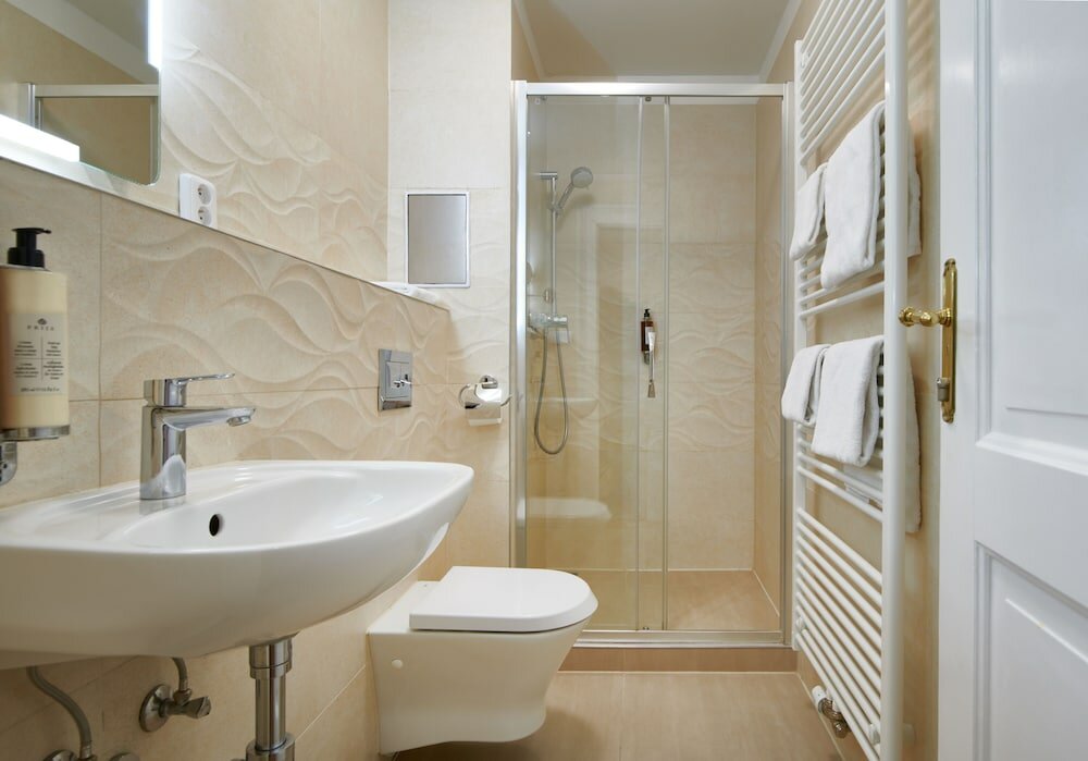 Фото City Nest Apartments by Adrez Living