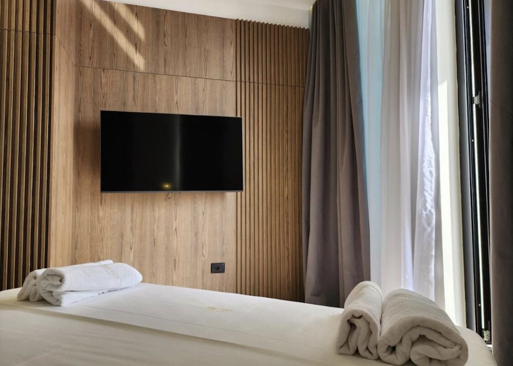 Фото Charm Hotel