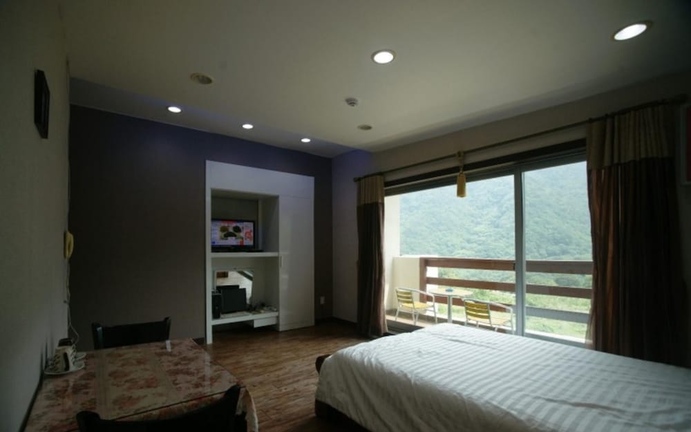 Фото Yangyang Denver House Pension