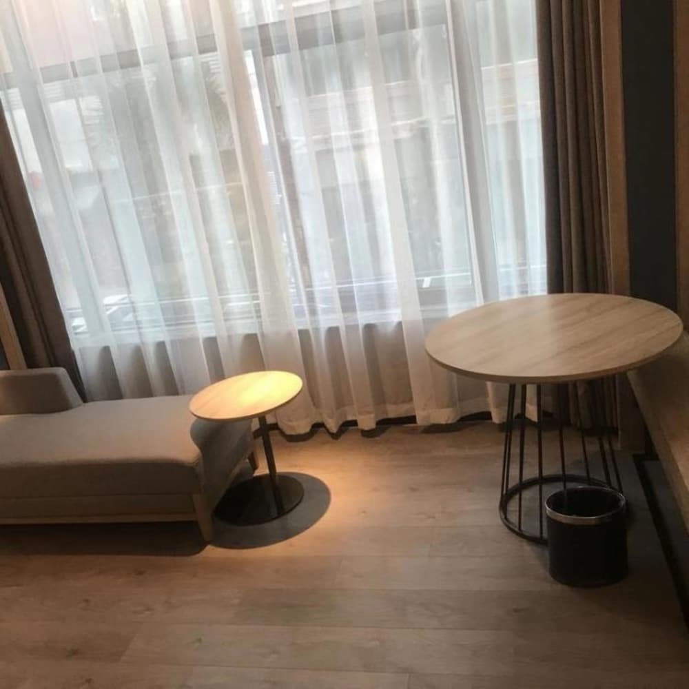 Фото Naive S Hotel