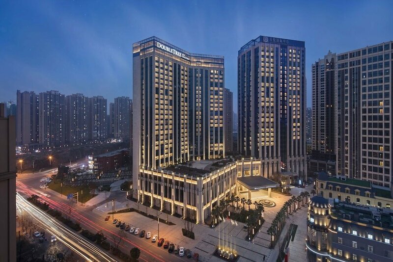 Гостиница DoubleTree by Hilton Hotel Chengdu - Longquanyi