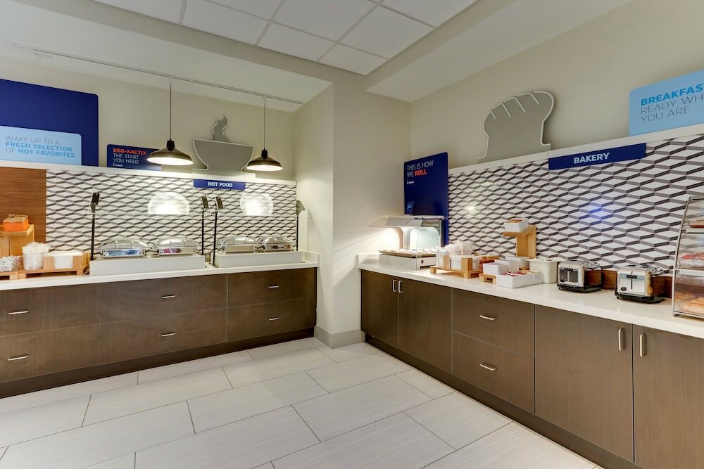 Фото Holiday Inn Express & Suites Dawsonville, an Ihg Hotel