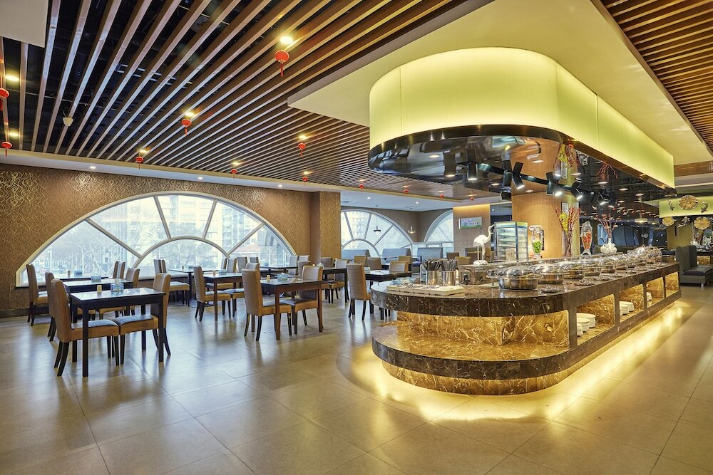 Фото Holiday Inn Express Nanjing Xuanwu Lake by IHG