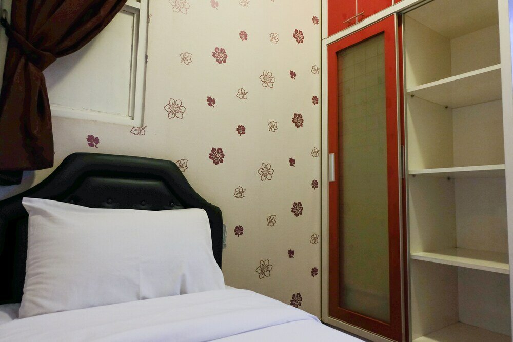 Фото Best Deal 2Br At Suites @Metro Apartment