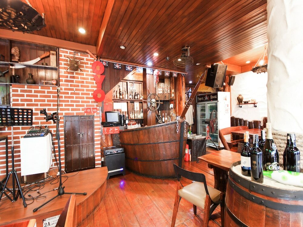 Фото Pirates House Hotel