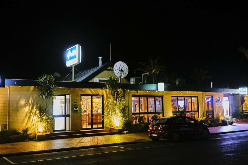 Гостиница Mallacoota Hotel Motel