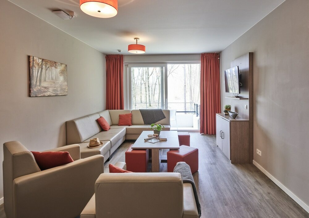 Фото Holiday Suites Limburg