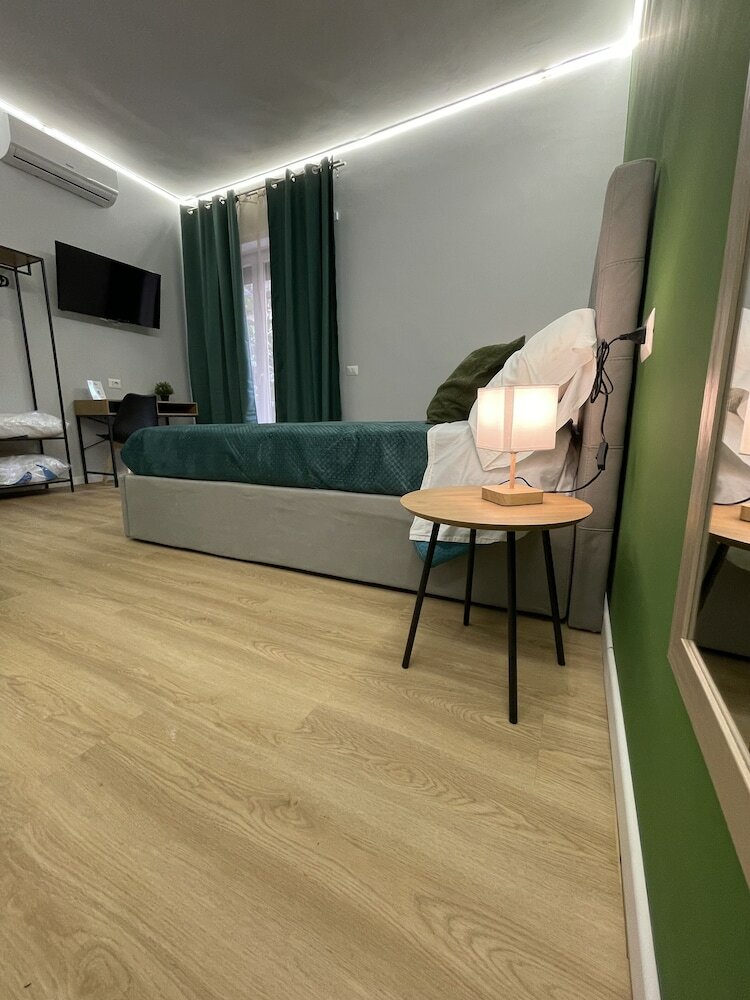 Фото Vomero Suite and deluxe room