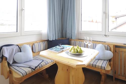 Фото Conrad's Mountain Lodge - Sport Equipment included