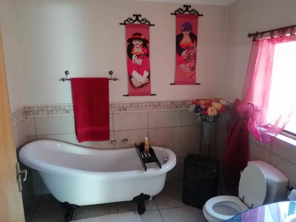 Фото Acquila Bed and Breakfast