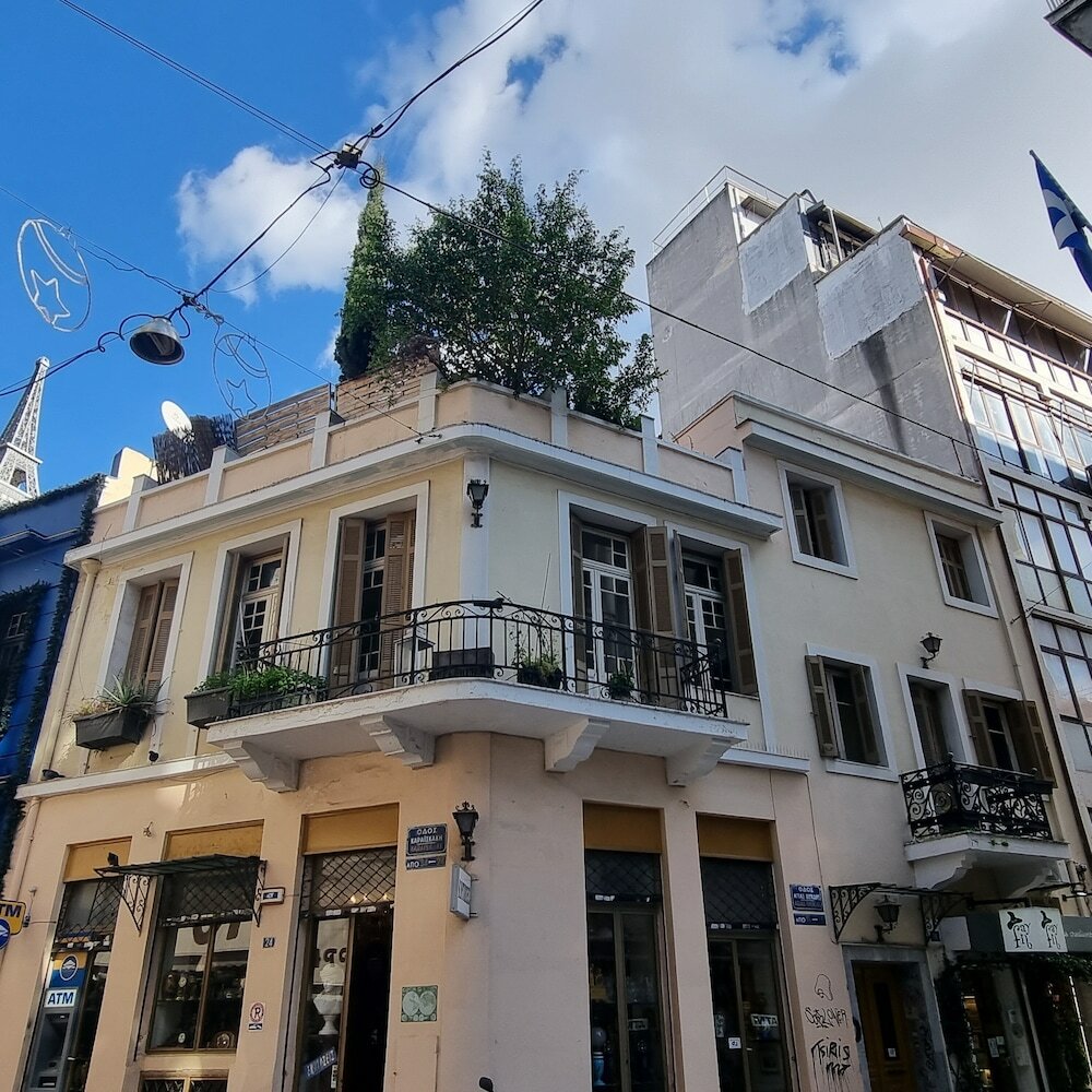 Фото отеля 1