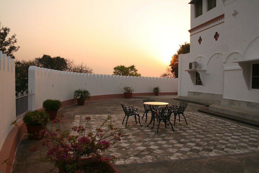 Фото Aamod Mudfort Kuchesar