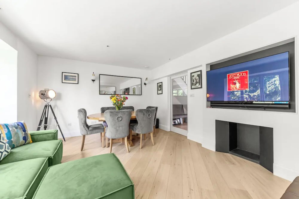 Фото Serene 3bd Flat, View of the Thames - Hammersmith