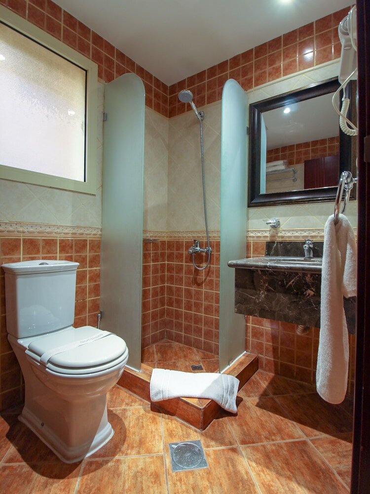 Фото Lotaz Hotel