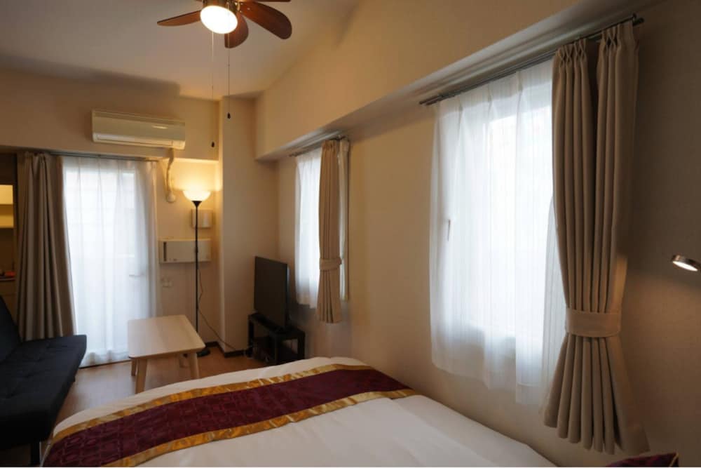 Фото Osaka Yodoyabashi House