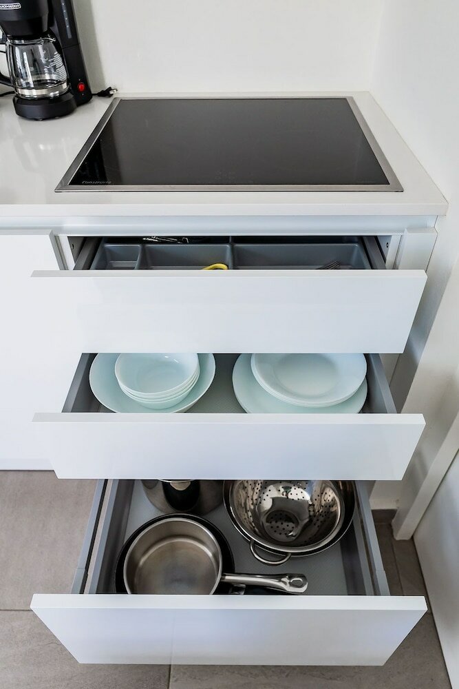 Фото The Palm Leaf Apartments