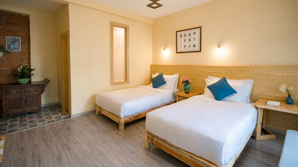 Фото Floral Joy Cat Hotel