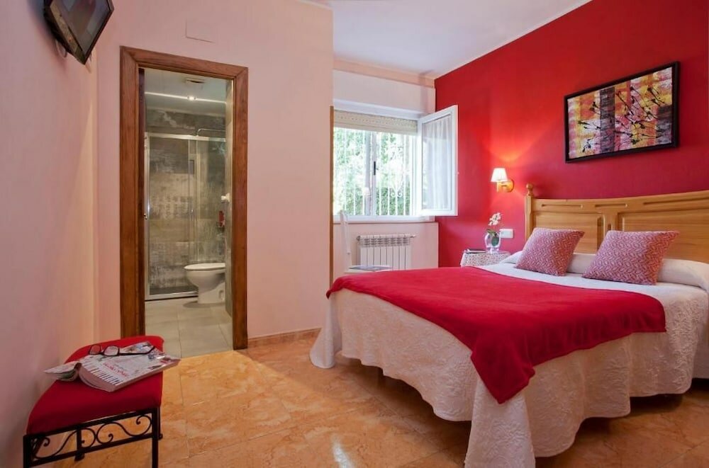 Фото Hotel Alvaro