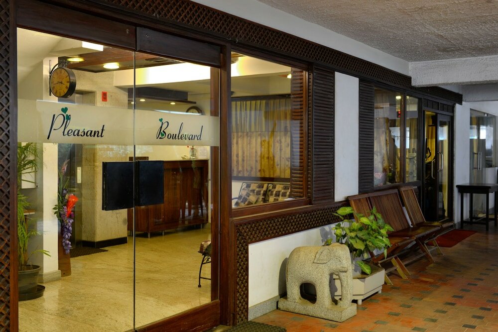 Фото отеля 1