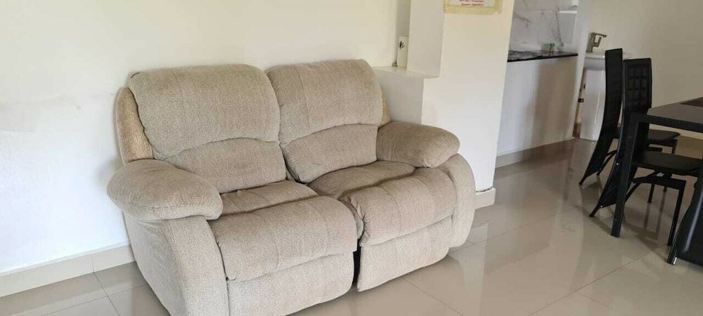 Фото Lux Suites Hydro Apartments Nyali