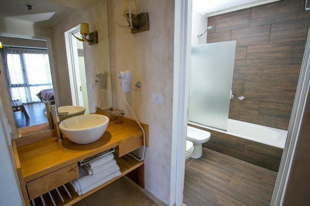 Фото Blue Parts - Nahuel Superior 1p In Front of the Lake