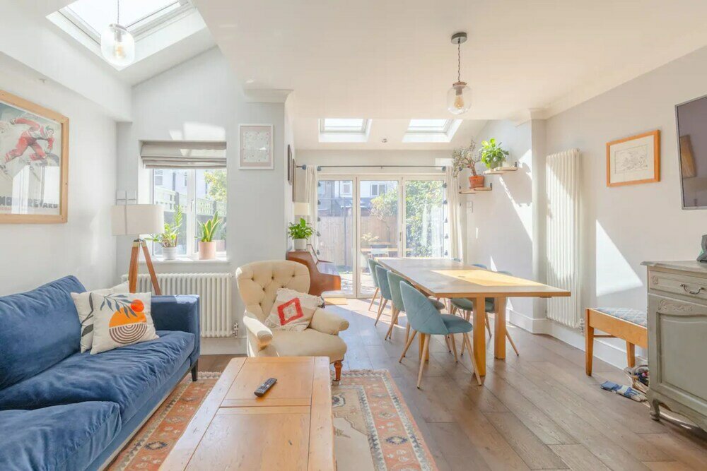 Фото Charming 4bd House With Private Garden - Tooting