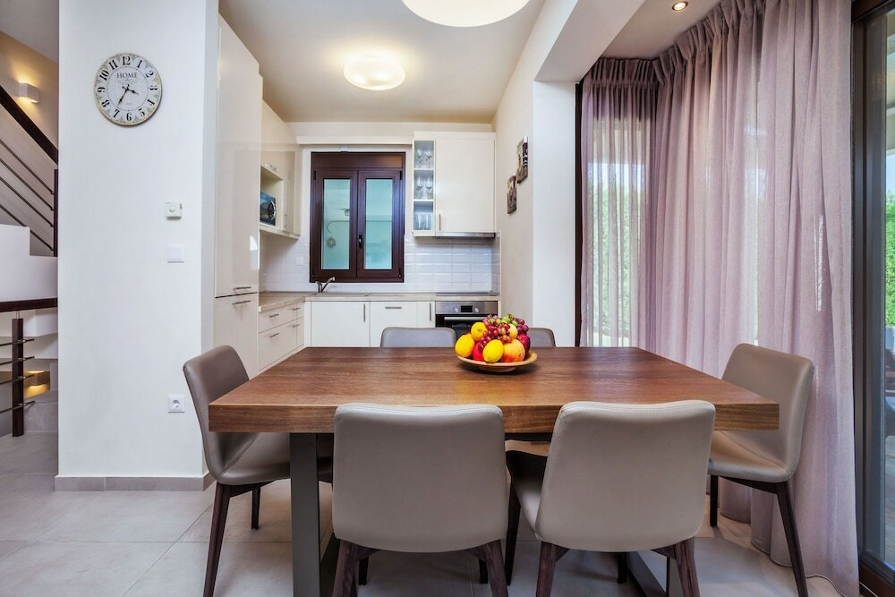 Фото Orange Tree Villas