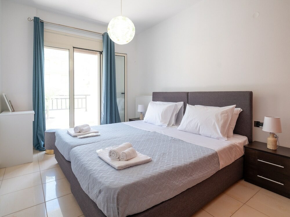 Фото Grey House by Checkin