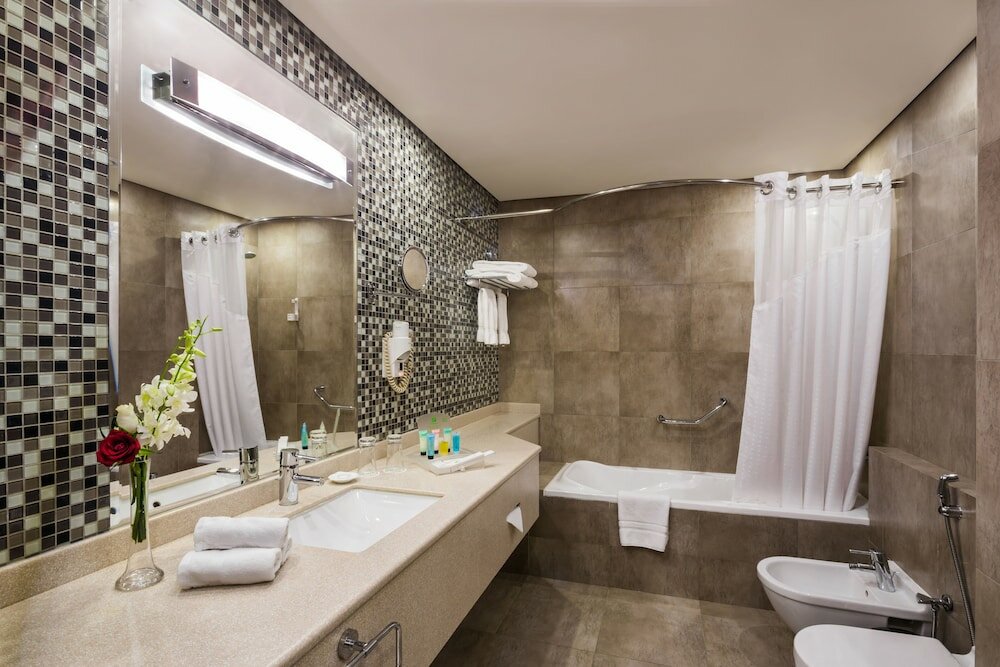 Фото Holiday Inn Riyadh Al Qasr by IHG