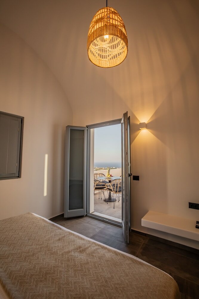 Фото Bonsai Luxury Suites