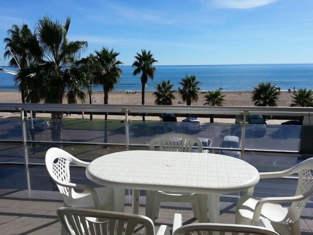 Фото Apartamentos Pompeya 46