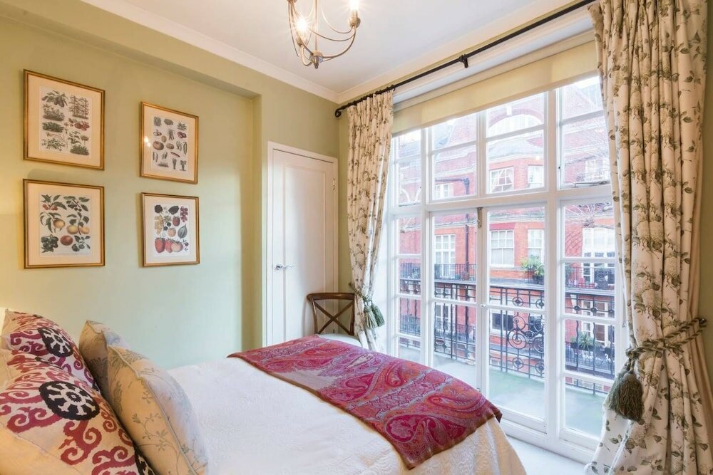 Фото Long Stay Discounts - Charming 1 bed Apt, Chelsea