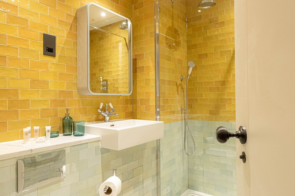 Фото Three Bed Apts near Spitalfields Mkt