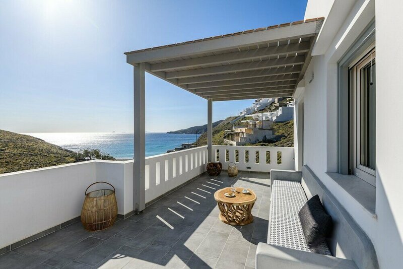 Гостиница Remezzo Suites