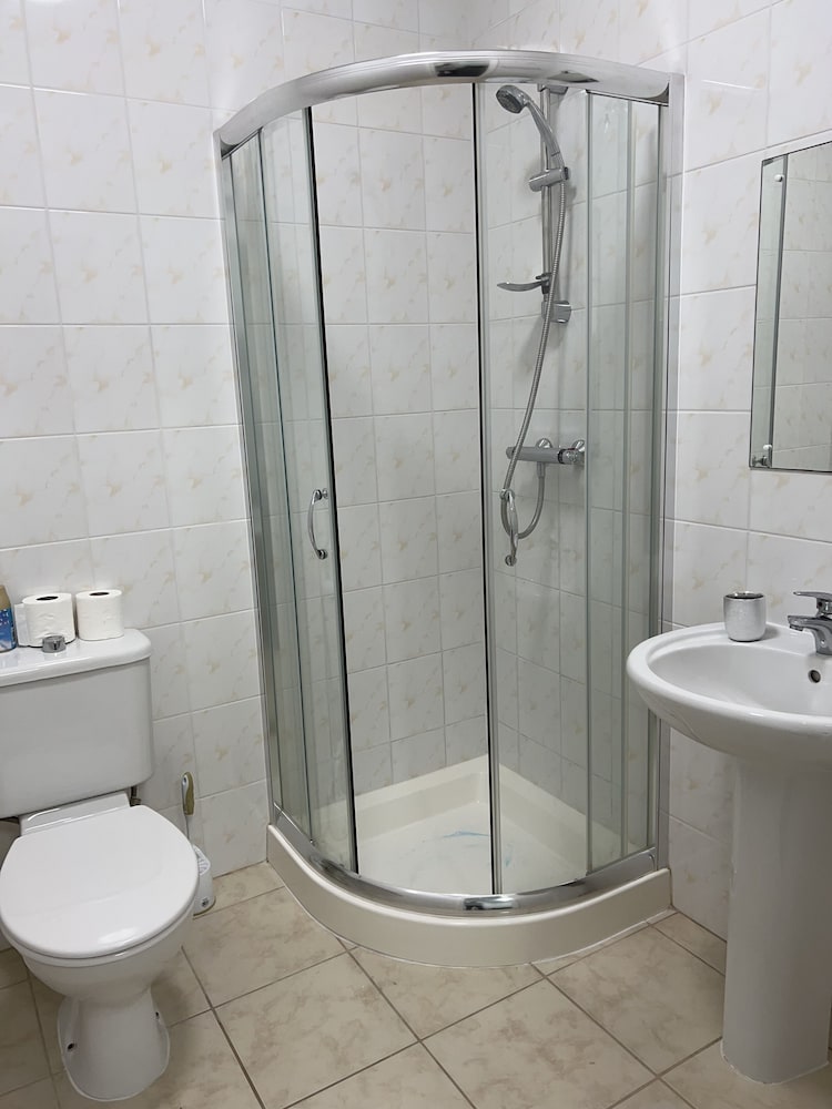 Фото Double bed with attached Bath & Balcony