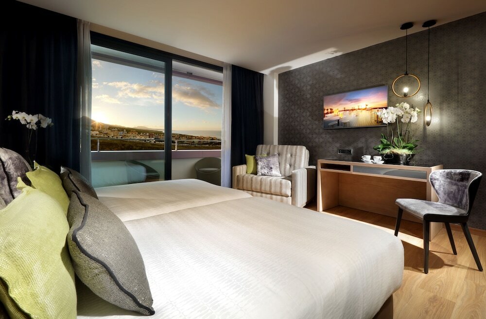 Фото Hard Rock Hotel Tenerife