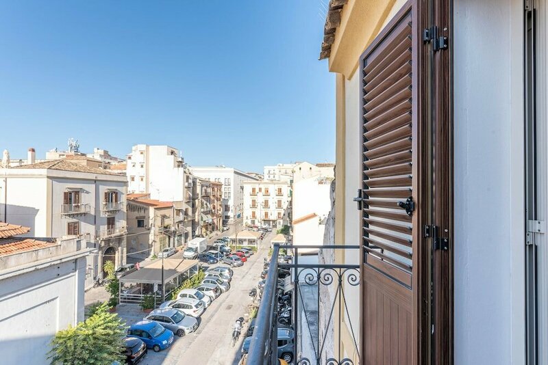Гостиница S. Onofrio Apartments by Wonderful Italy в Палермо
