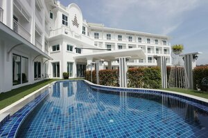 Гостиница Chada@Nakhon