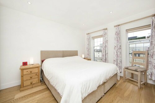 Гостиница Up-market one Bedroom Apartment Just Minutes From the River Thames. Broughton rd в Лондоне