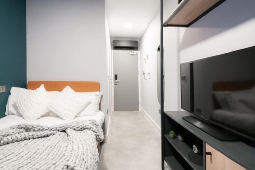 Фото Comfortable Ensuite rooms - Guildford - Campus Accommodation