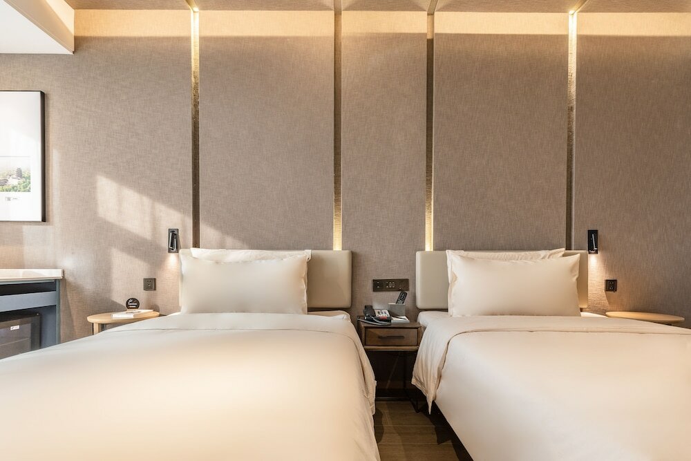 Фото Atour Hotel Daguanyuan Jinan