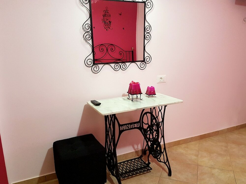 Фото Marathon Studios &Apartments