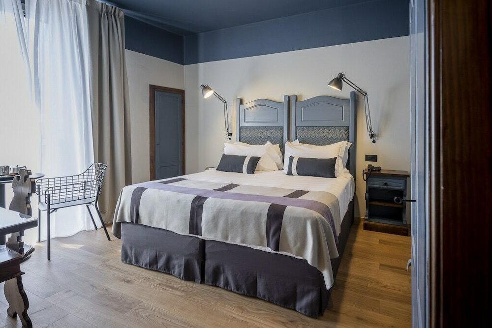 Фото Hotel Priori Secret Garden