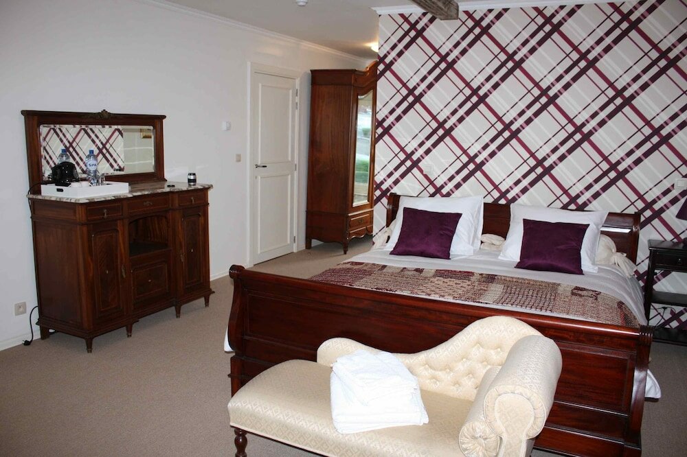 Фото The Townhouse Bed & Breakfast