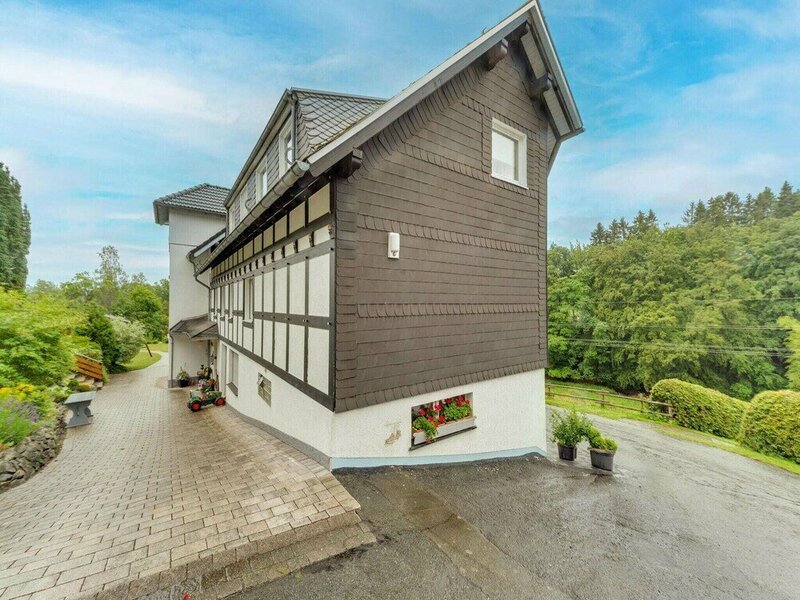 Апартаменты Nice Apartment Between Winterberg and Willingen With Separate Entrance