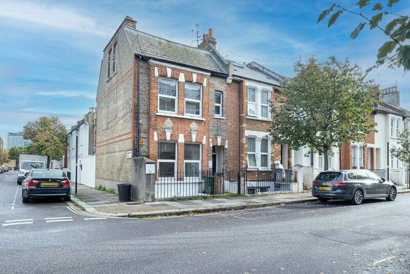 Гостиница London Spacious 3 Bedroom House Fulham в Лондоне