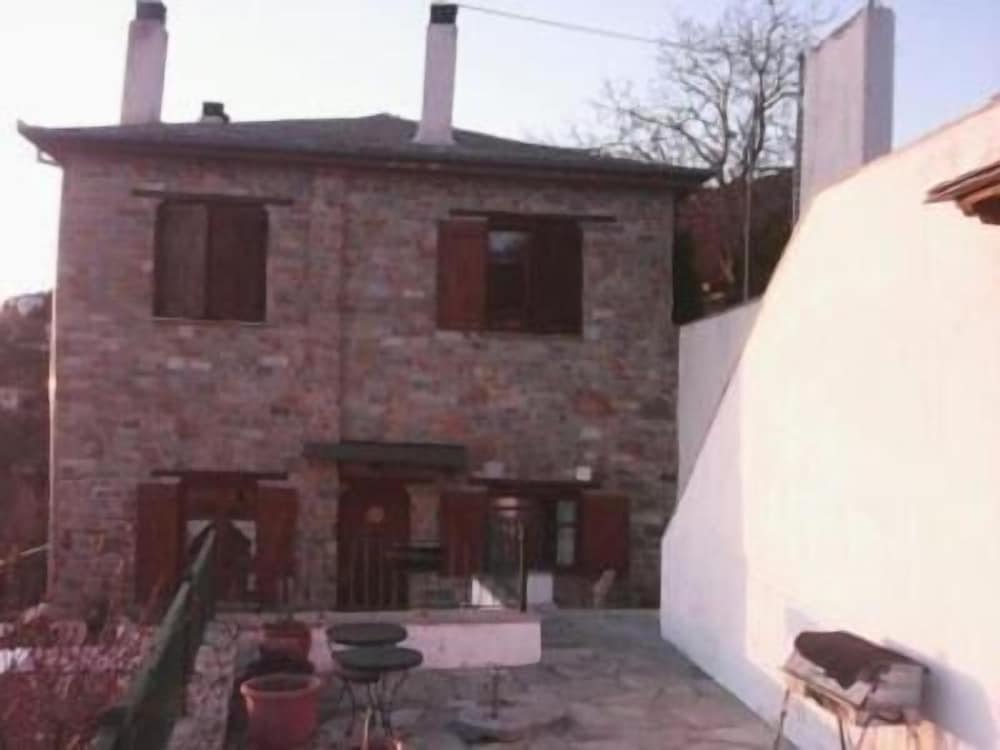 Фото Archontiko Kirmili