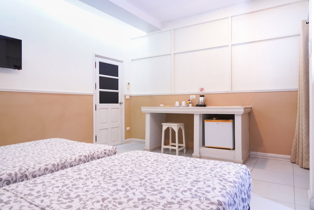 Фото Guesthouse Phuket Airport