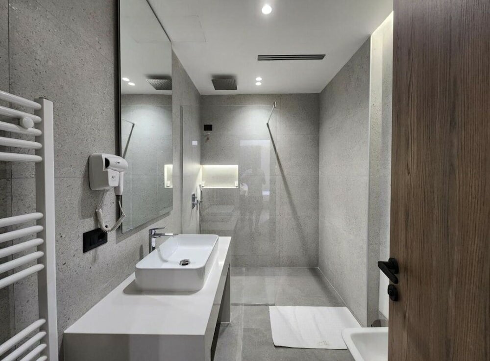 Фото Charm Hotel